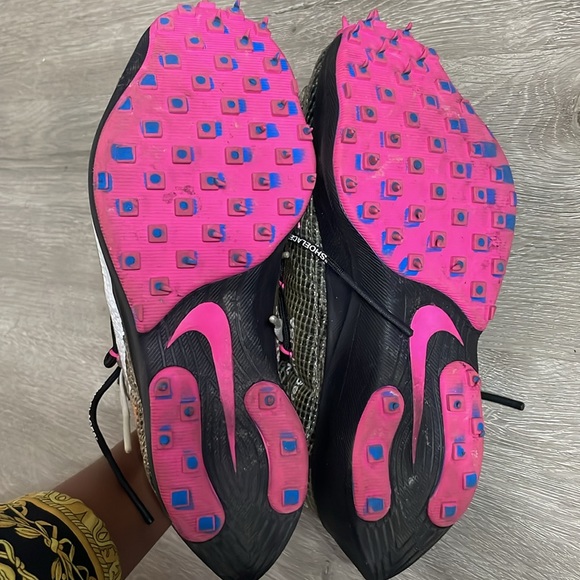 OFF-WHITE x WMNS VAPOR STREET 'LASER FUCHSIA' size 5 - Picture 4 of 6